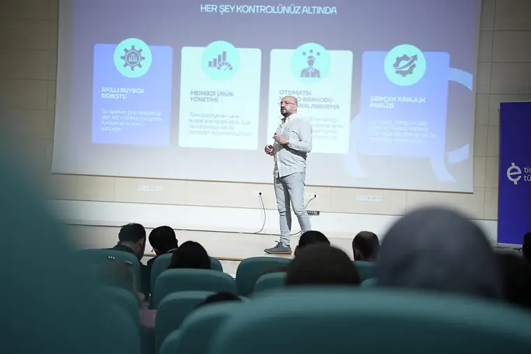 Kayseri · Erciyes Kültür Merkezi etkinliğinden kare 10